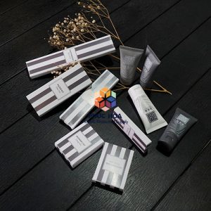Bộ amenities hộp giấy ép nhũ bạc BA-008