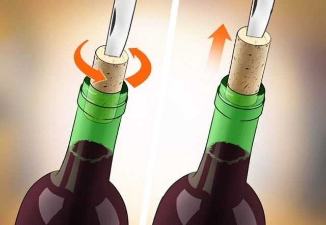 Cách mở rượu vang bằng dao