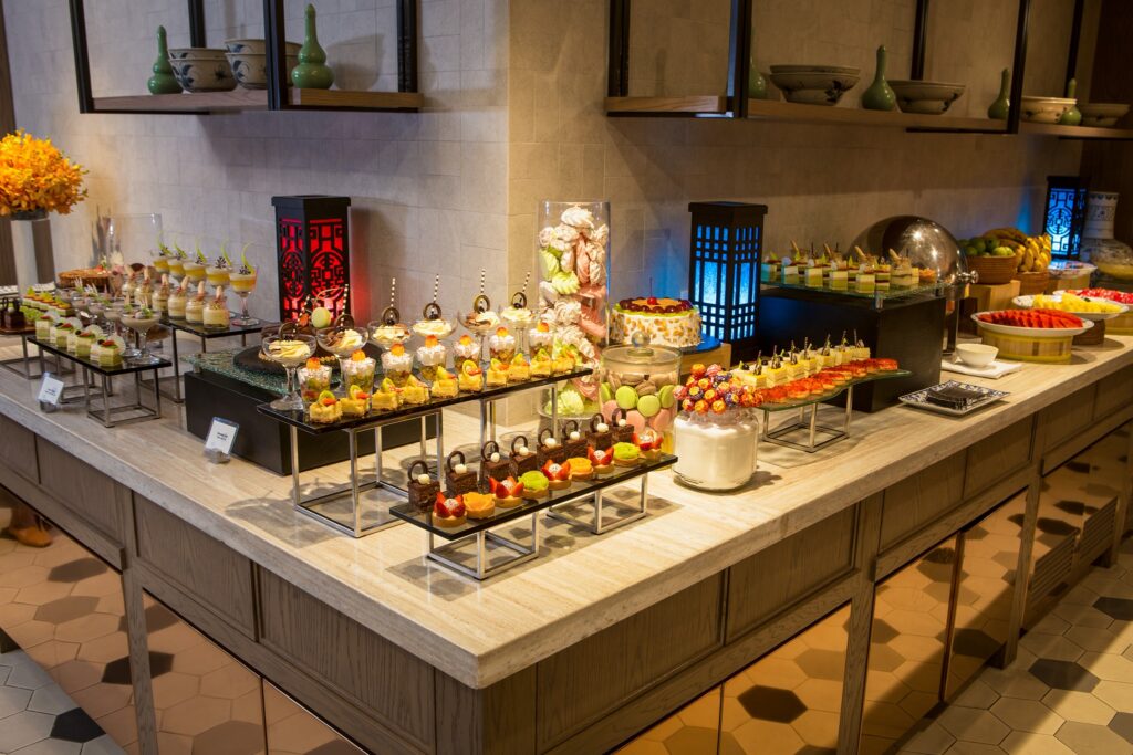 Bàn chữ nhật buffet khách sạn